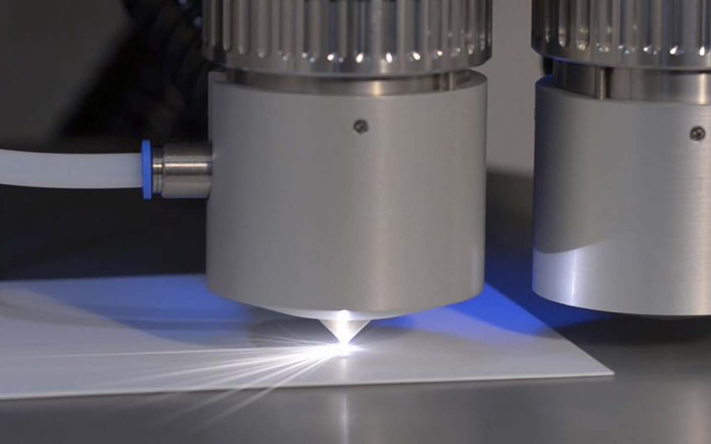 innolas-solutions-linexo-lasermaschine-mikromaterial-03